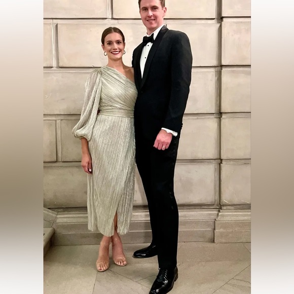 Saylor Aloea Pliss one shoulder metallic dress 612 - Picture 6 of 16